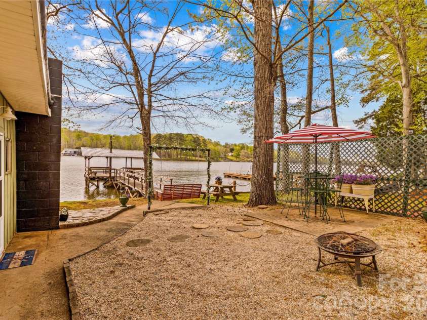 570 Lake Drive 9 Drive, Lexington, NC 27292.  MLS# CAR4368009, YatesRealty ID 10347. 