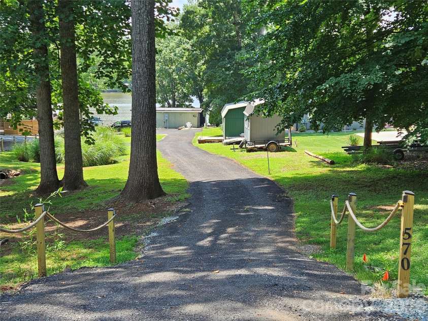 570 Lake Drive 9 Drive, Lexington, NC 27292.  MLS# CAR4368009, YatesRealty ID 10347. 