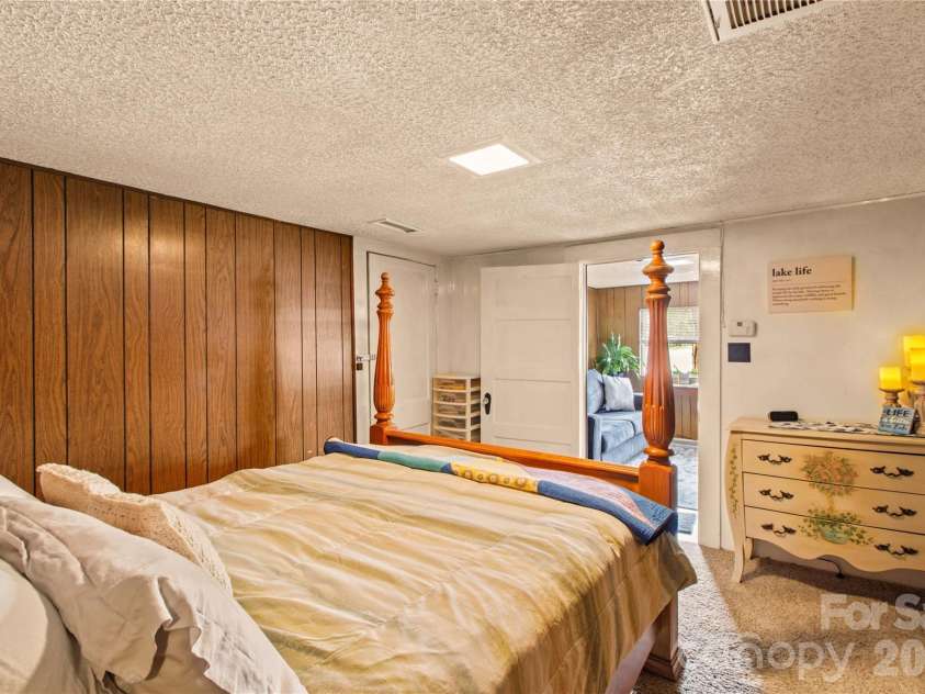 570 Lake Drive 9 Drive, Lexington, NC 27292.  MLS# CAR4368009, YatesRealty ID 10347. 
