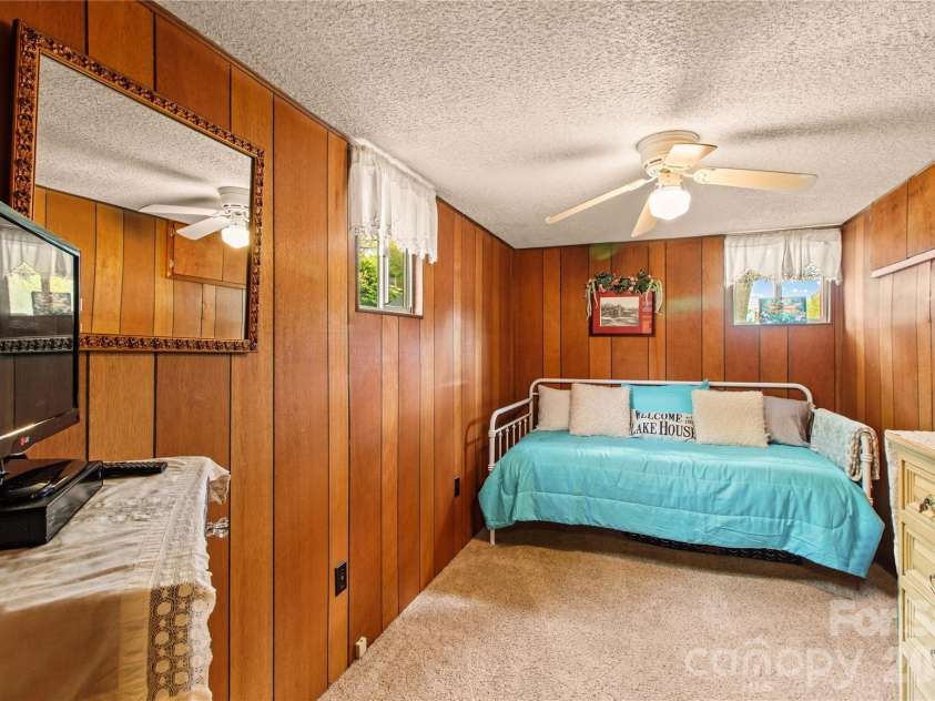 570 Lake Drive 9 Drive, Lexington, NC 27292.  MLS# CAR4368009, YatesRealty ID 10347. 