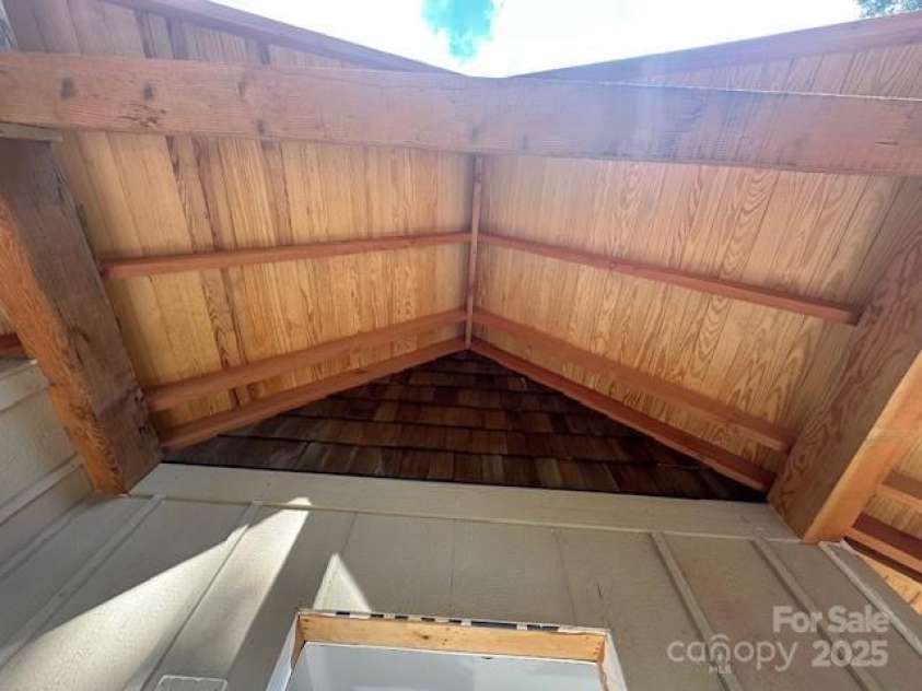 371 Falls View Drive, Pisgah Forest, NC 28768.  MLS# CAR4242719, YatesRealty ID 10349. 