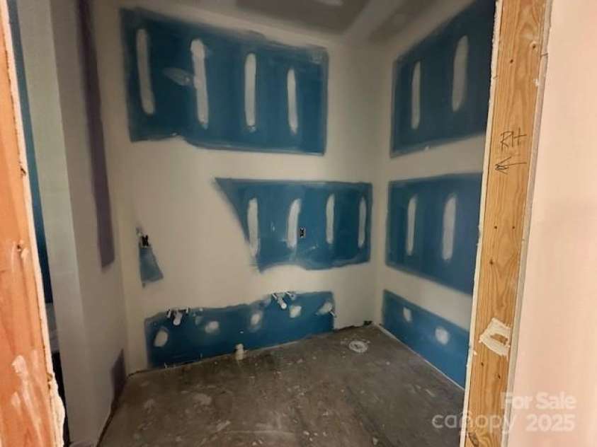 371 Falls View Drive, Pisgah Forest, NC 28768.  MLS# CAR4242719, YatesRealty ID 10349. 