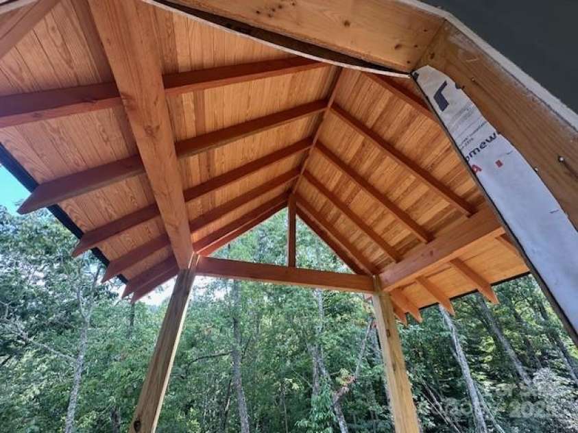 371 Falls View Drive, Pisgah Forest, NC 28768.  MLS# CAR4242719, YatesRealty ID 10349. Upper deck