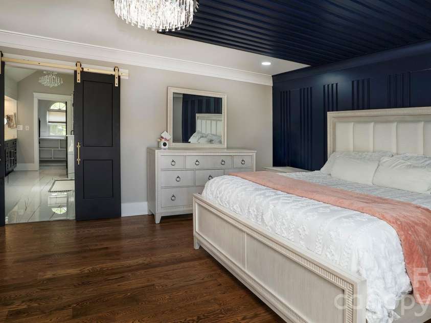 8219 Starnes Randall Road, Charlotte, NC 28215.  MLS# CAR4368480, YatesRealty ID 10349. 