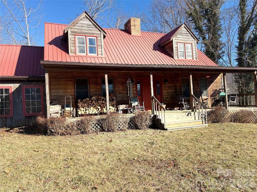 219 Rocking Horse Trail, Burnsville, NC 28714.  MLS# CAR4338030, YatesRealty ID 1035. 