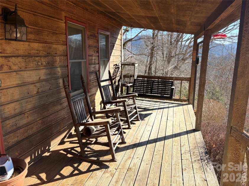 219 Rocking Horse Trail, Burnsville, NC 28714.  MLS# CAR4338030, YatesRealty ID 1035. 