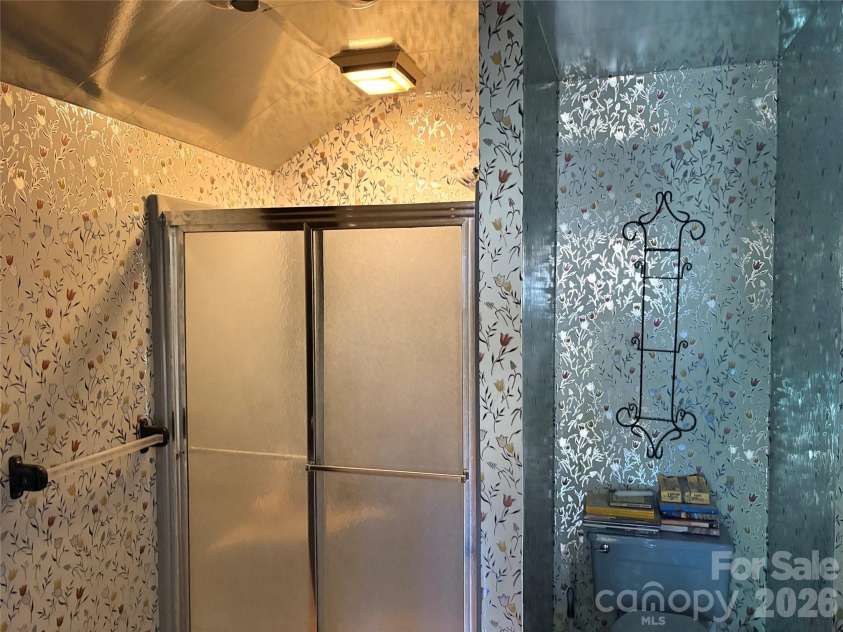 219 Rocking Horse Trail, Burnsville, NC 28714.  MLS# CAR4338030, YatesRealty ID 1035. 