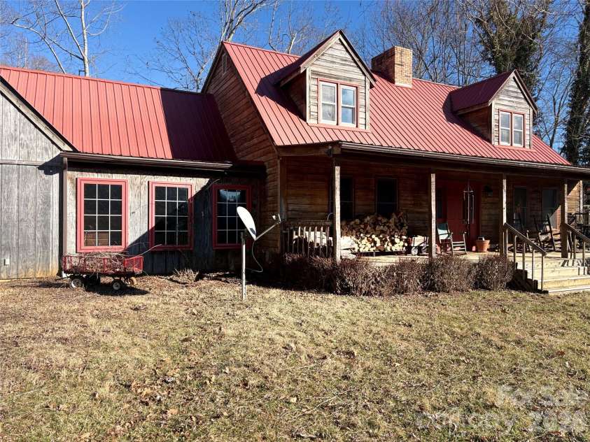 219 Rocking Horse Trail, Burnsville, NC 28714.  MLS# CAR4338030, YatesRealty ID 1035. 