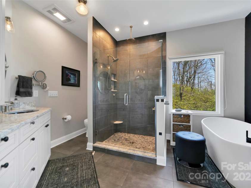 170 Oakanoah Court, Brevard, NC 28712.  MLS# CAR4247487, YatesRealty ID 10350. 