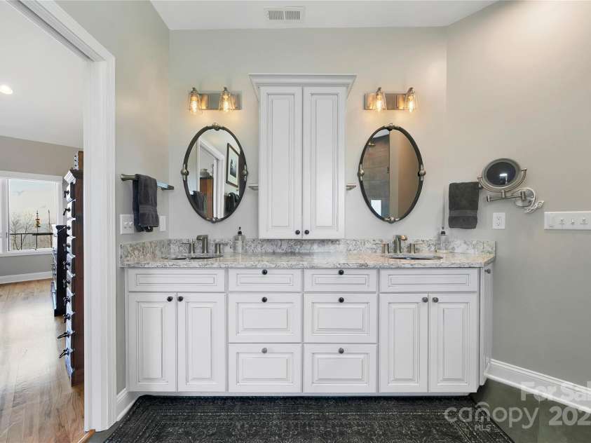 170 Oakanoah Court, Brevard, NC 28712.  MLS# CAR4247487, YatesRealty ID 10350. All Baths are Upgraded