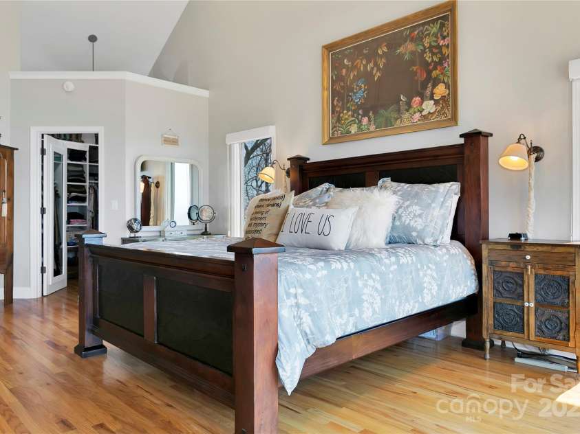 170 Oakanoah Court, Brevard, NC 28712.  MLS# CAR4247487, YatesRealty ID 10350. Primary Bedroom with Walk in Closet