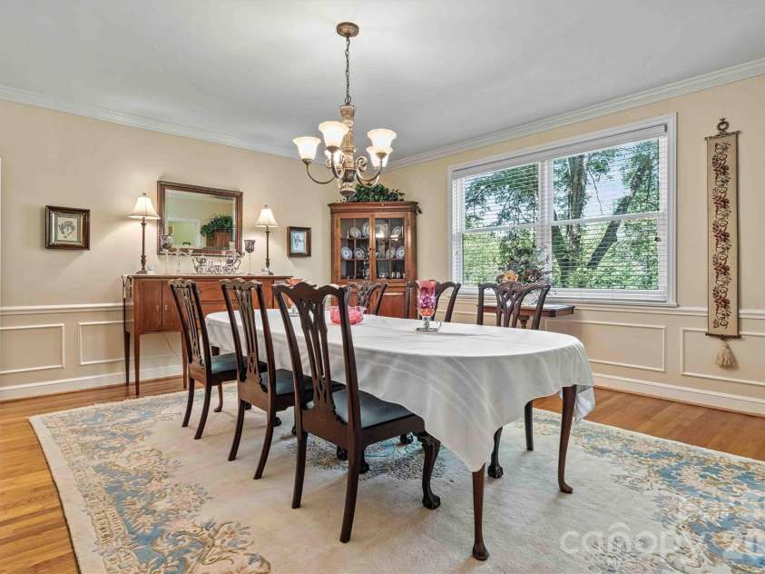 842 North Center Street, Hickory, NC 28601.  MLS# CAR4368578, YatesRealty ID 10351. Formal Dining/Window View