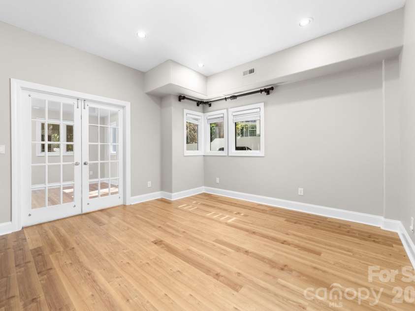 206 Vauxhall Drive, Shelby, NC 28150.  MLS# CAR4366232, YatesRealty ID 10352. First bedroom on the lower level