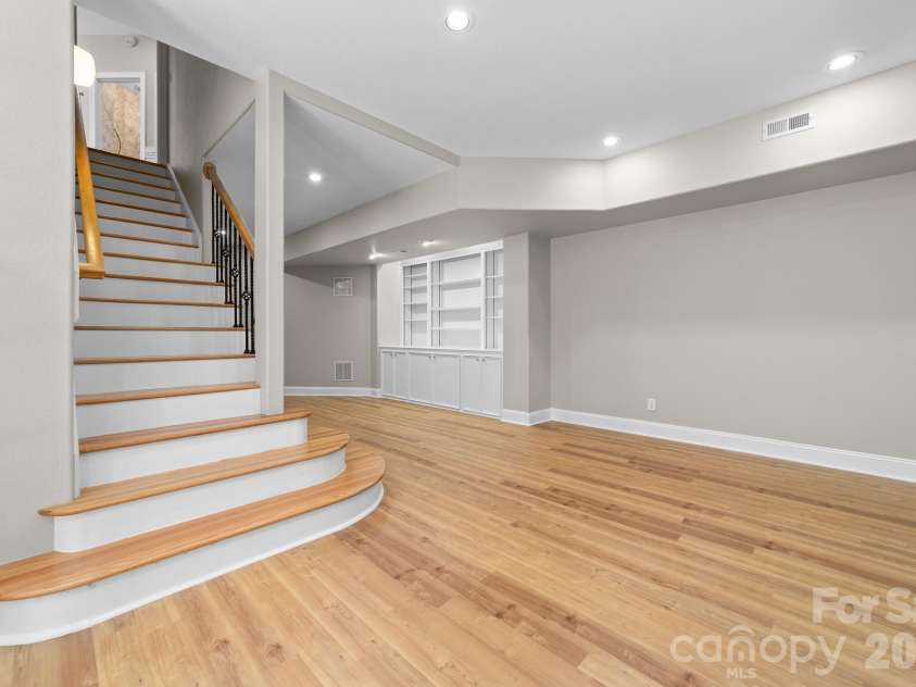 206 Vauxhall Drive, Shelby, NC 28150.  MLS# CAR4366232, YatesRealty ID 10352. Lower Level