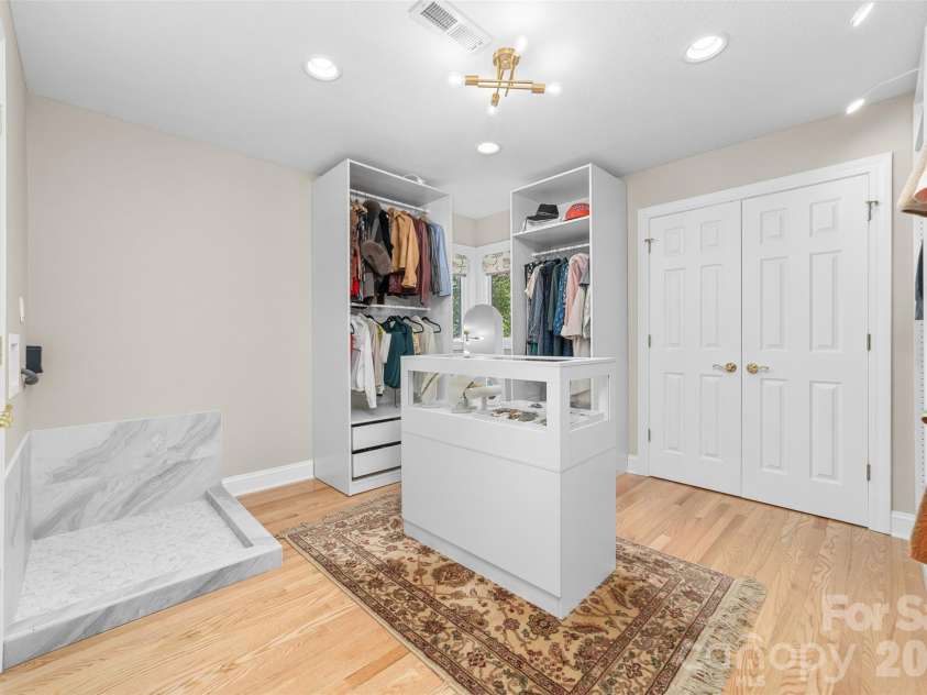 206 Vauxhall Drive, Shelby, NC 28150.  MLS# CAR4366232, YatesRealty ID 10352. Plumbed for a stacked washer/dryer