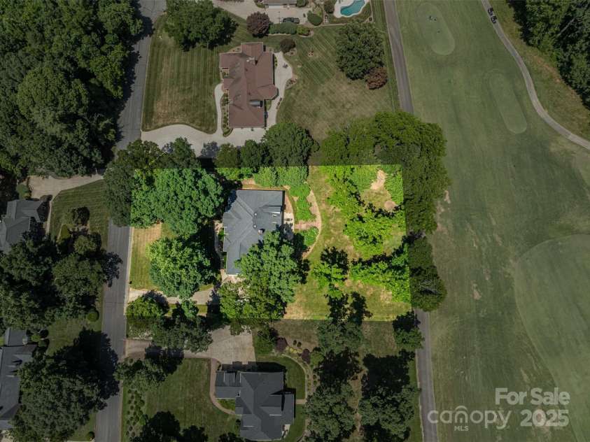 3964 Deer Run Drive, Conover, NC 28613.  MLS# CAR4241834, YatesRealty ID 10355. 