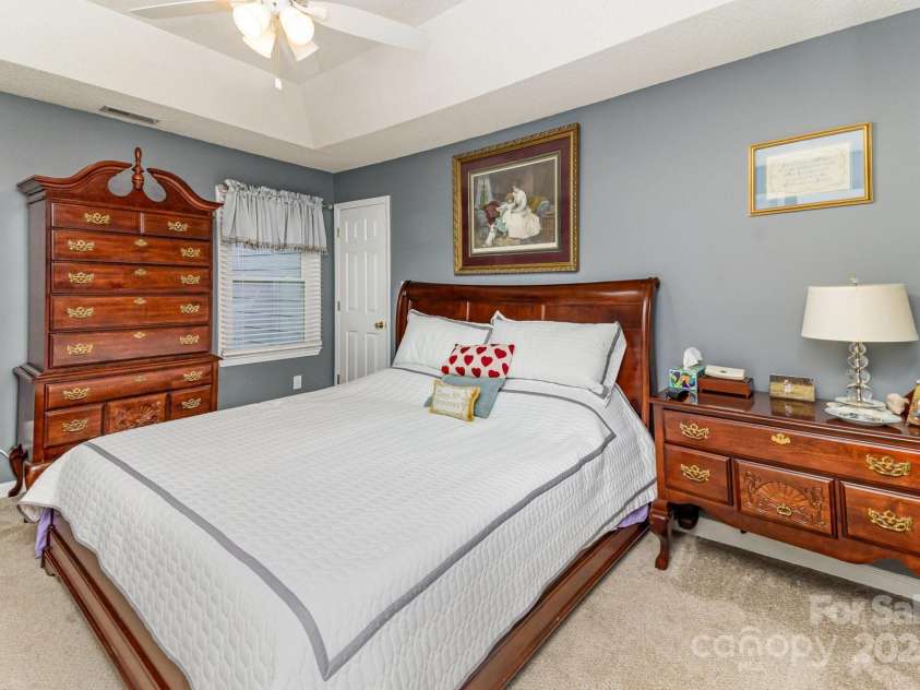 207 Cypress Drive, Gastonia, NC 28052.  MLS# CAR4231638, YatesRealty ID 10356. 