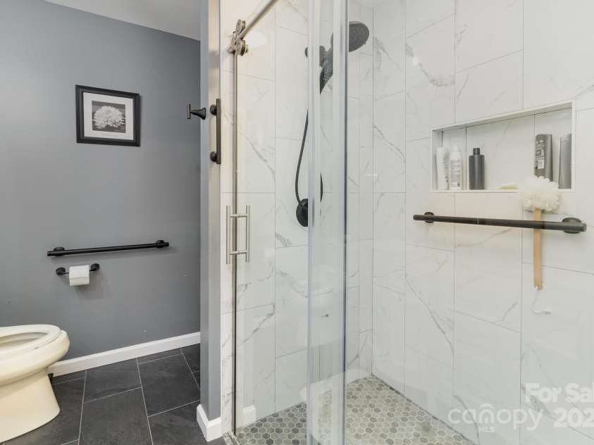 207 Cypress Drive, Gastonia, NC 28052.  MLS# CAR4231638, YatesRealty ID 10356. 