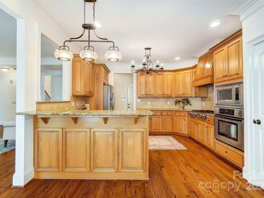 6548 Robin Hollow Drive, Mint Hill, NC 28227.  MLS# CAR4226130, YatesRealty ID 10357. 