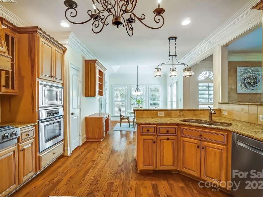 6548 Robin Hollow Drive, Mint Hill, NC 28227.  MLS# CAR4226130, YatesRealty ID 10357. 