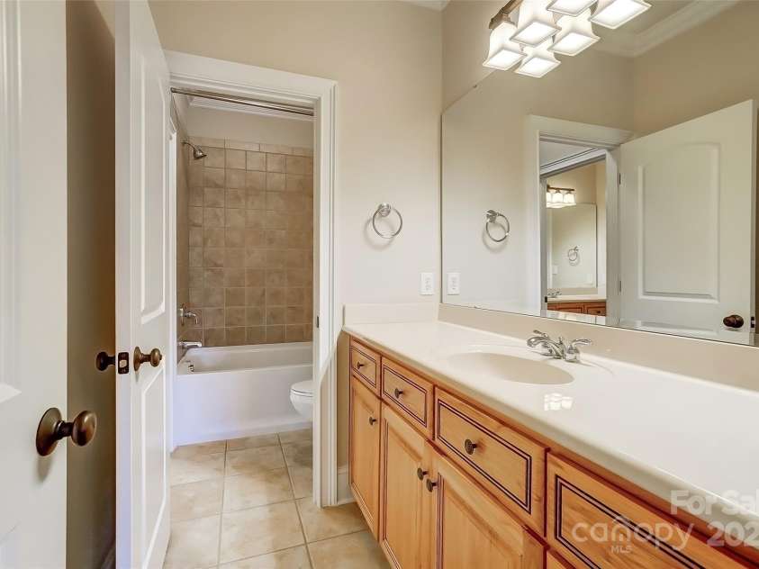 6548 Robin Hollow Drive, Mint Hill, NC 28227.  MLS# CAR4226130, YatesRealty ID 10357. 