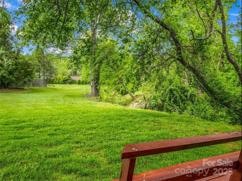 65 Brookside Drive, Hendersonville, NC 28792.  MLS# CAR4259209, YatesRealty ID 10359. 