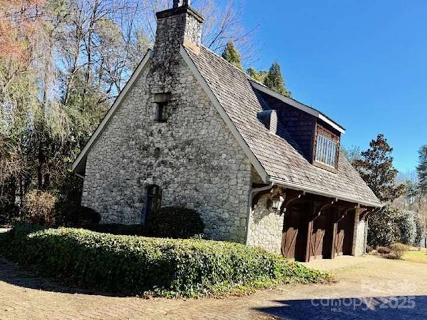 20711 Bethel Church Road, Cornelius, NC 28031.  MLS# CAR4225782, YatesRealty ID 1036. Detached 3 car garage