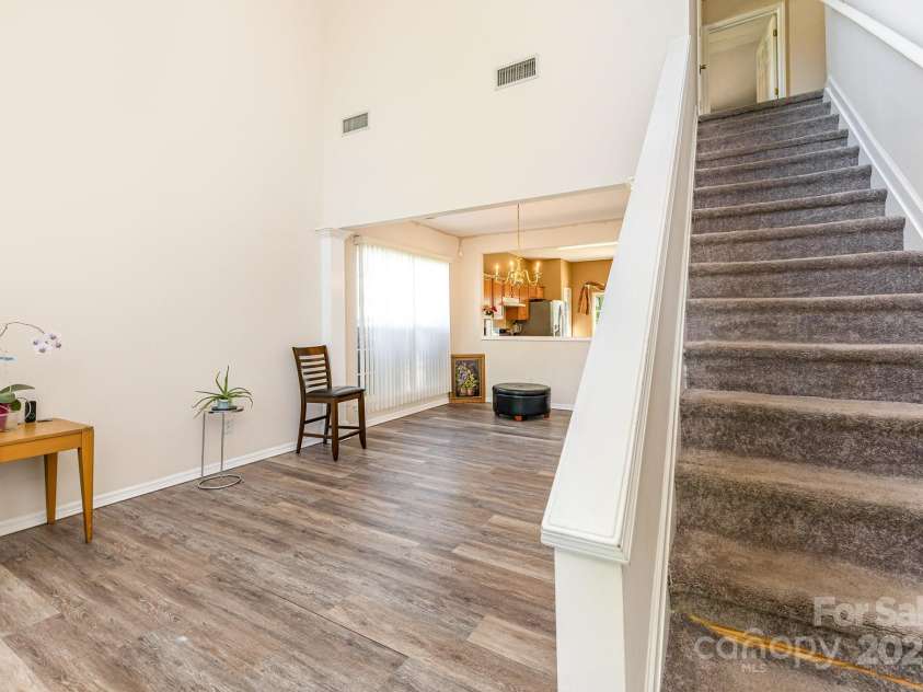 2409 Deberry Court, Charlotte, NC 28213.  MLS# CAR4243418, YatesRealty ID 10360. 