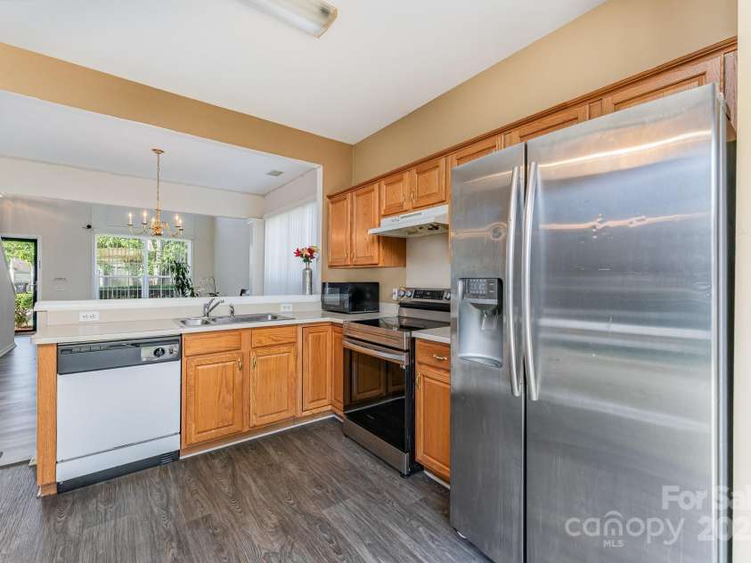 2409 Deberry Court, Charlotte, NC 28213.  MLS# CAR4243418, YatesRealty ID 10360. 