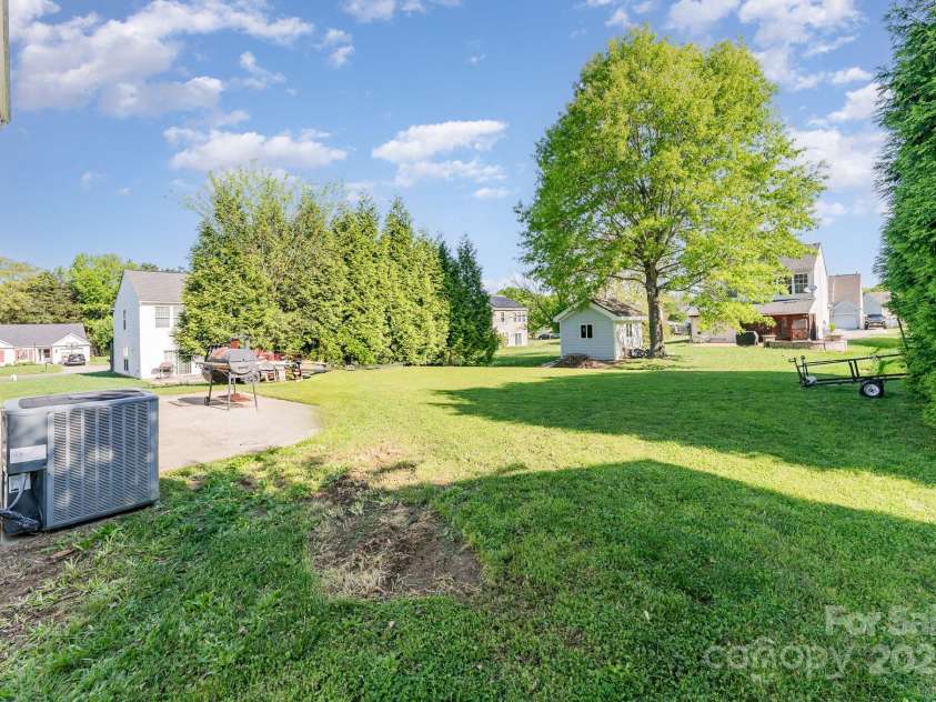 2409 Deberry Court, Charlotte, NC 28213.  MLS# CAR4243418, YatesRealty ID 10360. 