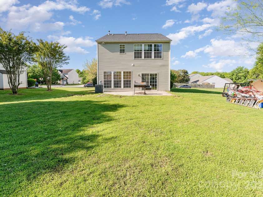 2409 Deberry Court, Charlotte, NC 28213.  MLS# CAR4243418, YatesRealty ID 10360. 