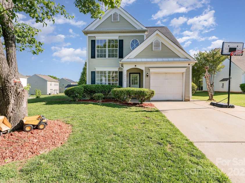 2409 Deberry Court, Charlotte, NC 28213.  MLS# CAR4243418, YatesRealty ID 10360. 