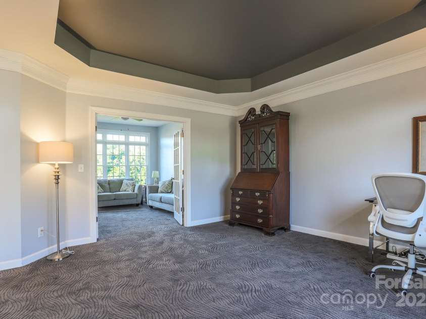 104 Fox Den Circle, Statesville, NC 28677.  MLS# CAR4212566, YatesRealty ID 10361. 