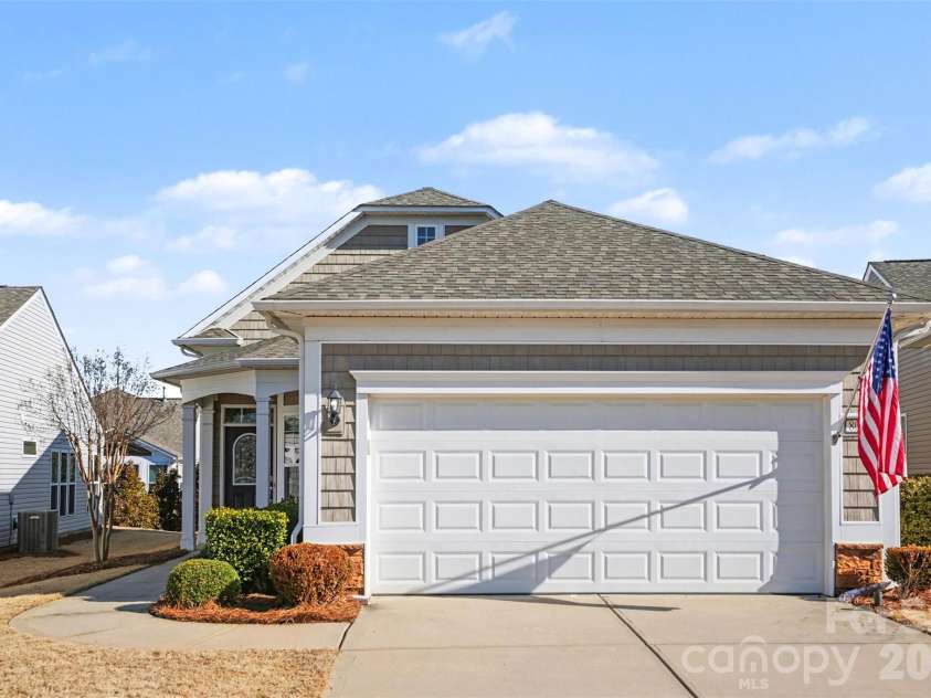 8024 Carolina Lakes Way, Fort Mill, SC 29707.  MLS# CAR4346486, YatesRealty ID 10362. 