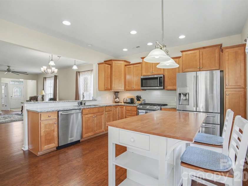 8024 Carolina Lakes Way, Fort Mill, SC 29707.  MLS# CAR4346486, YatesRealty ID 10362. 