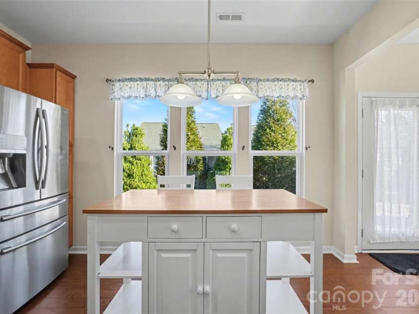 8024 Carolina Lakes Way, Fort Mill, SC 29707.  MLS# CAR4346486, YatesRealty ID 10362. 