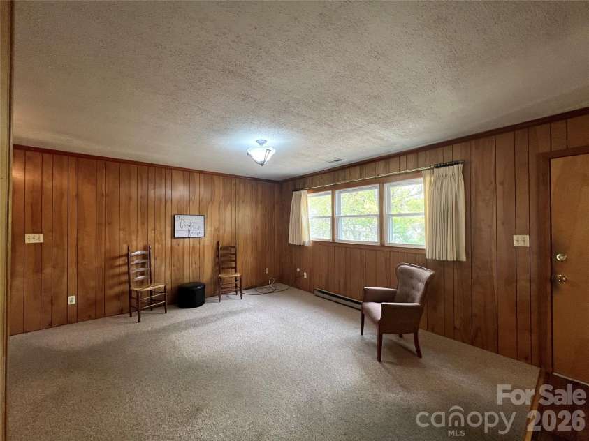 1004 Hoke Street, Kannapolis, NC 28081.  MLS# CAR4368033, YatesRealty ID 10363. Den