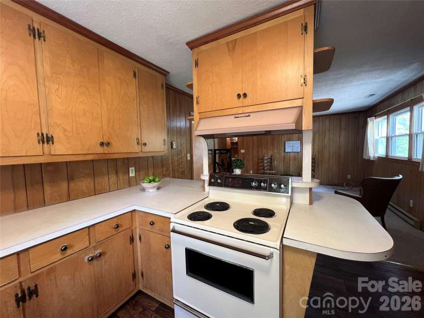 1004 Hoke Street, Kannapolis, NC 28081.  MLS# CAR4368033, YatesRealty ID 10363. Range