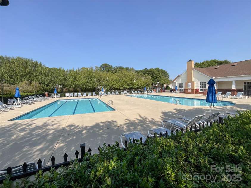 17137 Red Feather Drive, Charlotte, NC 28277.  MLS# CAR4221415, YatesRealty ID 10363. 