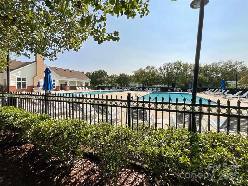 17137 Red Feather Drive, Charlotte, NC 28277.  MLS# CAR4221415, YatesRealty ID 10363. 