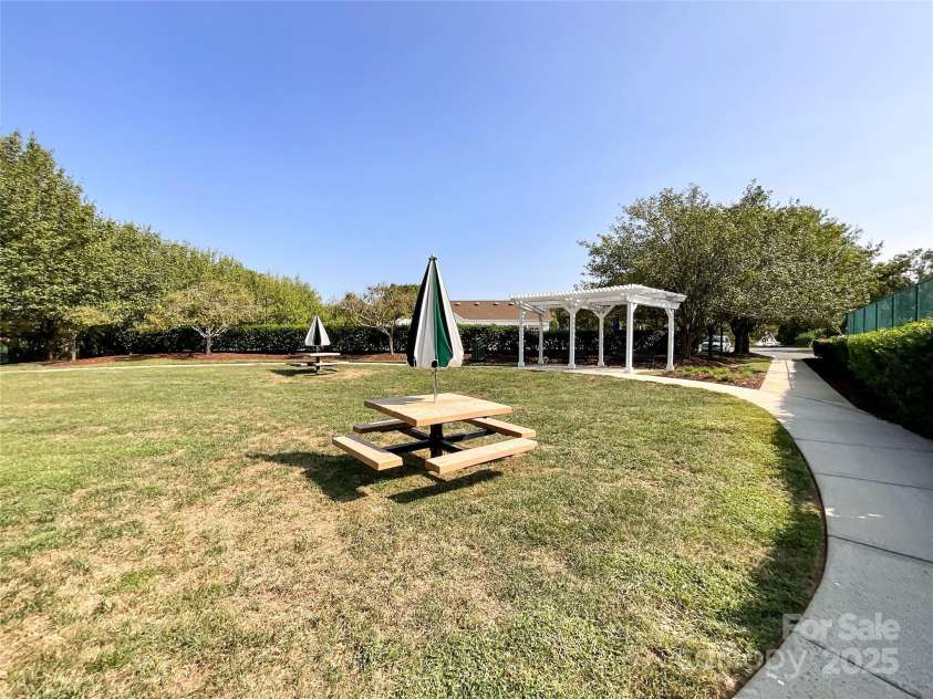 17137 Red Feather Drive, Charlotte, NC 28277.  MLS# CAR4221415, YatesRealty ID 10363. 