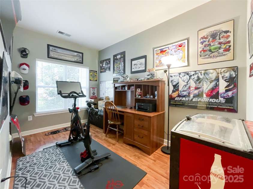 17137 Red Feather Drive, Charlotte, NC 28277.  MLS# CAR4221415, YatesRealty ID 10363. Flex room
