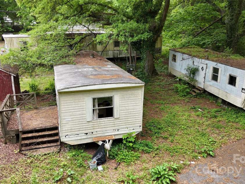 101 Blake Drive, Gastonia, NC 28056.  MLS# CAR4254197, YatesRealty ID 10364. 