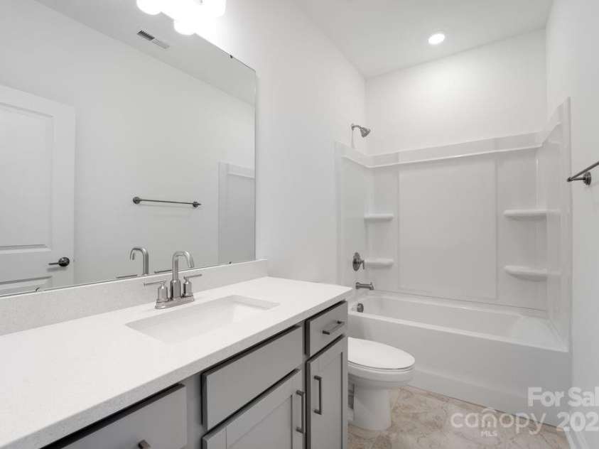 707 Hoke Lane, Davidson, NC 28036.  MLS# CAR4220115, YatesRealty ID 10365. 707 Hoke Lane ~ Ready Now