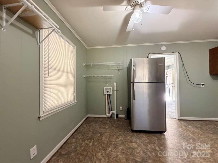 107 Aster Drive, Greer, SC 29651.  MLS# CAR4324367, YatesRealty ID 10366. 
