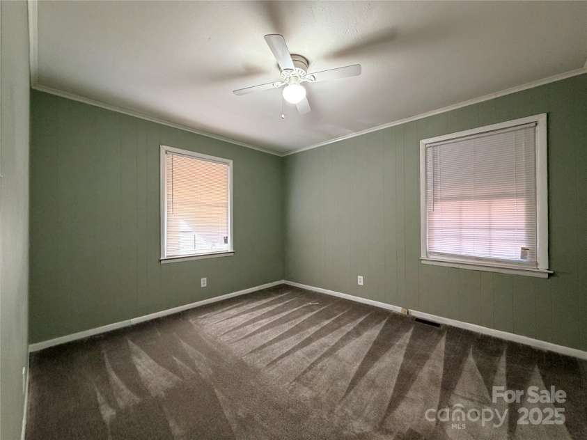 107 Aster Drive, Greer, SC 29651.  MLS# CAR4324367, YatesRealty ID 10366. 