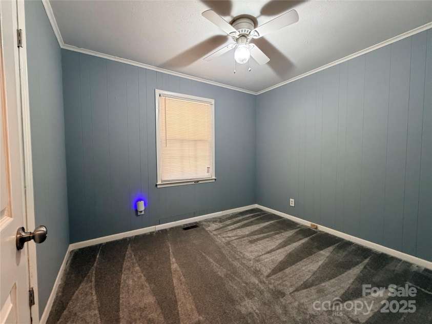 107 Aster Drive, Greer, SC 29651.  MLS# CAR4324367, YatesRealty ID 10366. 