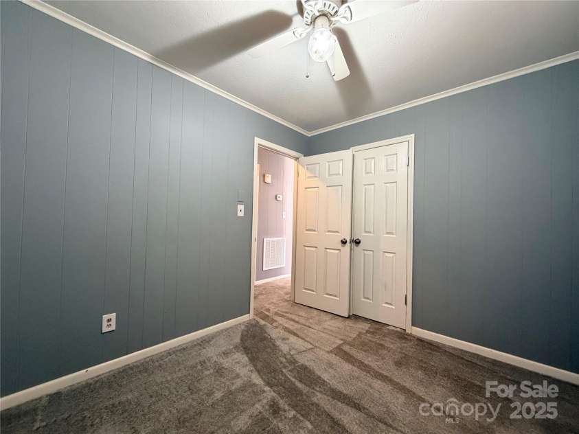 107 Aster Drive, Greer, SC 29651.  MLS# CAR4324367, YatesRealty ID 10366. 