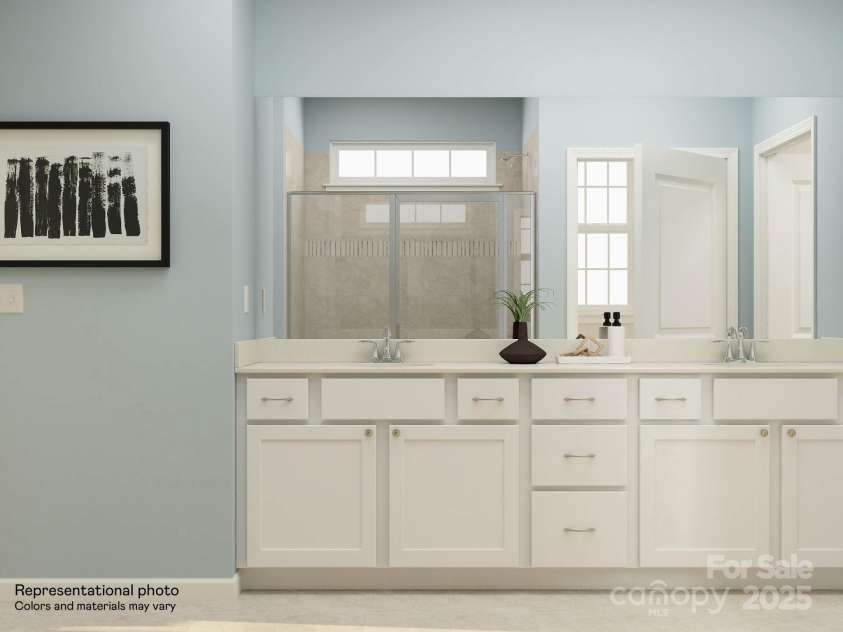 2806 Morning Song Way, Lancaster, SC 29720.  MLS# CAR4247761, YatesRealty ID 10368. Owners Bath