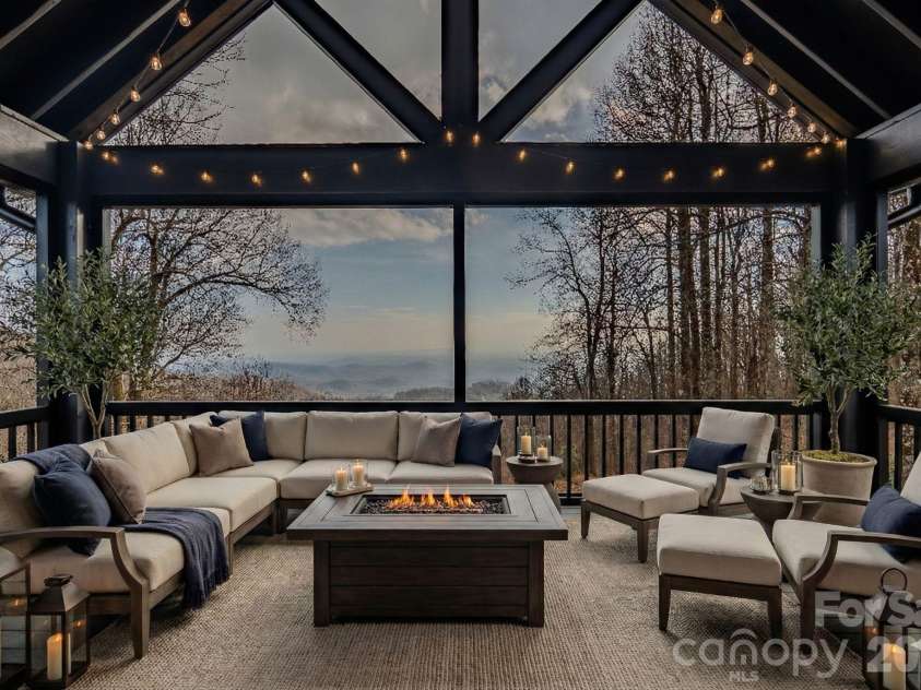 42 Wild Magnolia Way, Zirconia, NC 28790.  MLS# CAR4335152, YatesRealty ID 10368. 